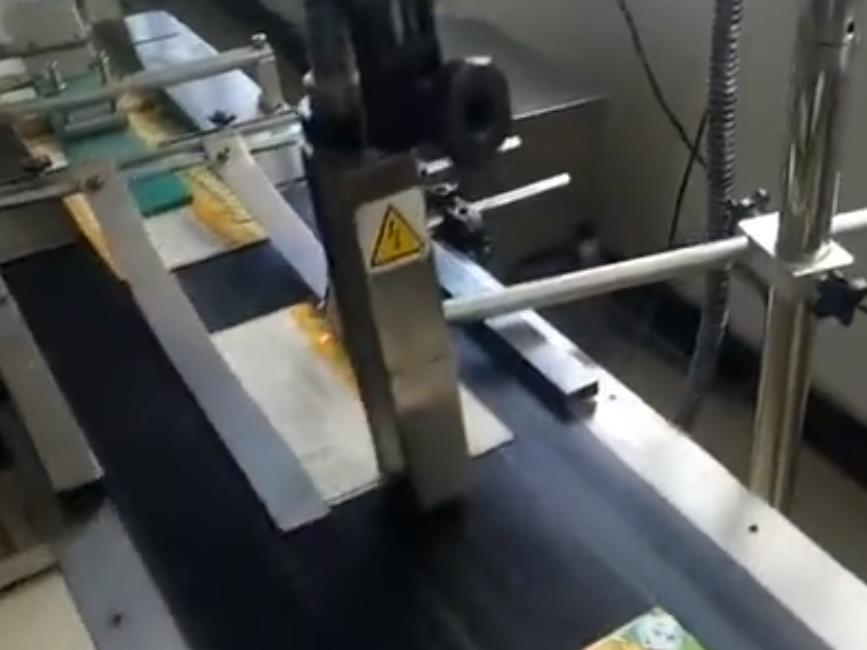 紙盒分頁(yè)噴碼視頻